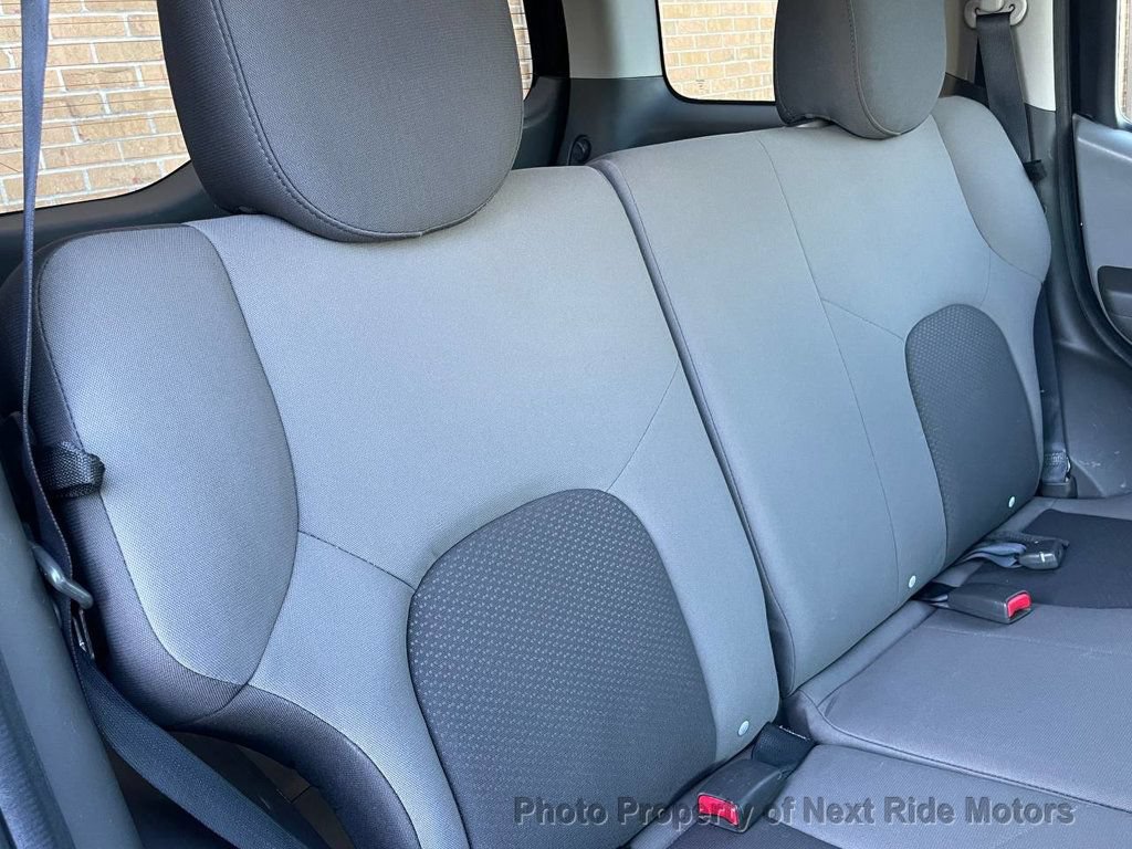 Used 2015 Nissan Xterra X RWD image 19