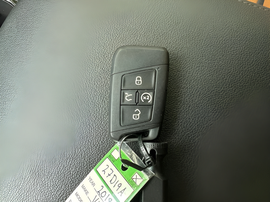 Used 2018 Volkswagen Atlas SEL Premium AWD/4WD image 37