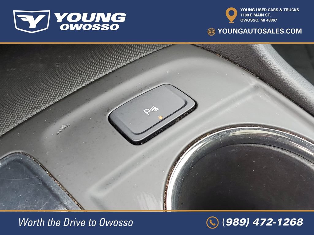 Used 2022 Chevrolet Equinox RS w/ RS Leather Package FWD image 23