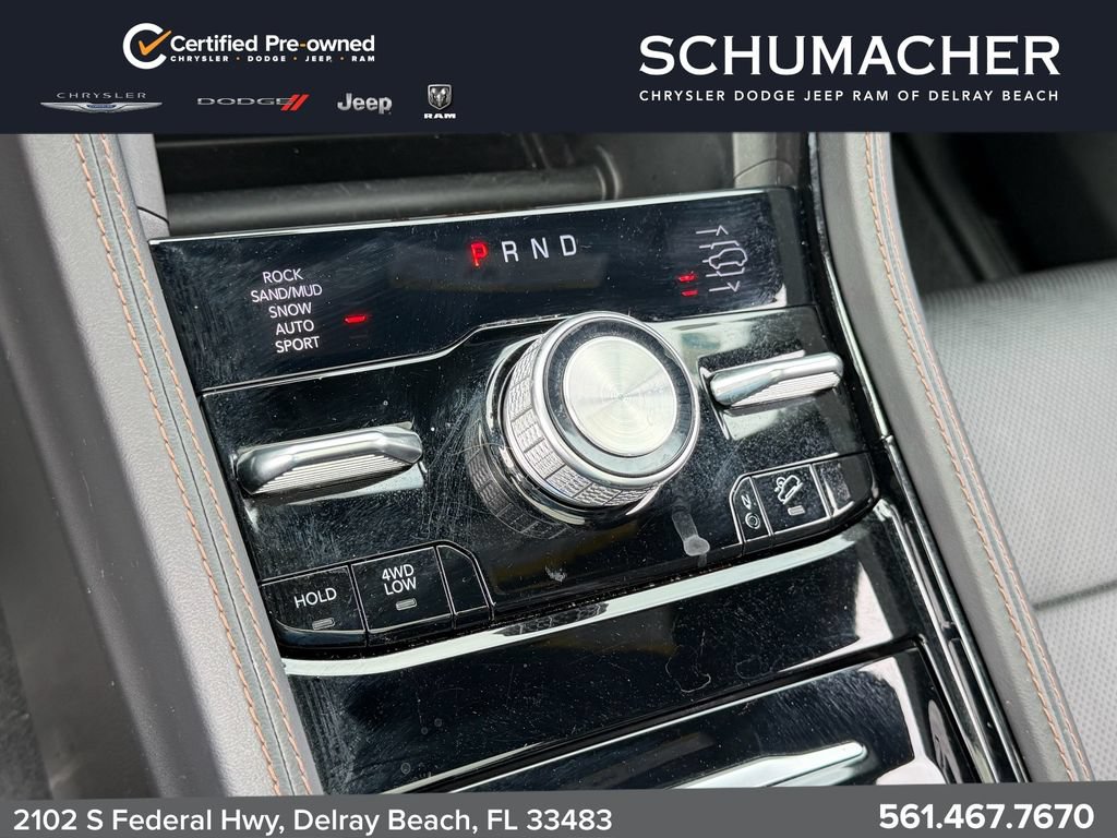 Used 2023 Jeep Grand Cherokee L Summit AWD/4WD image 28