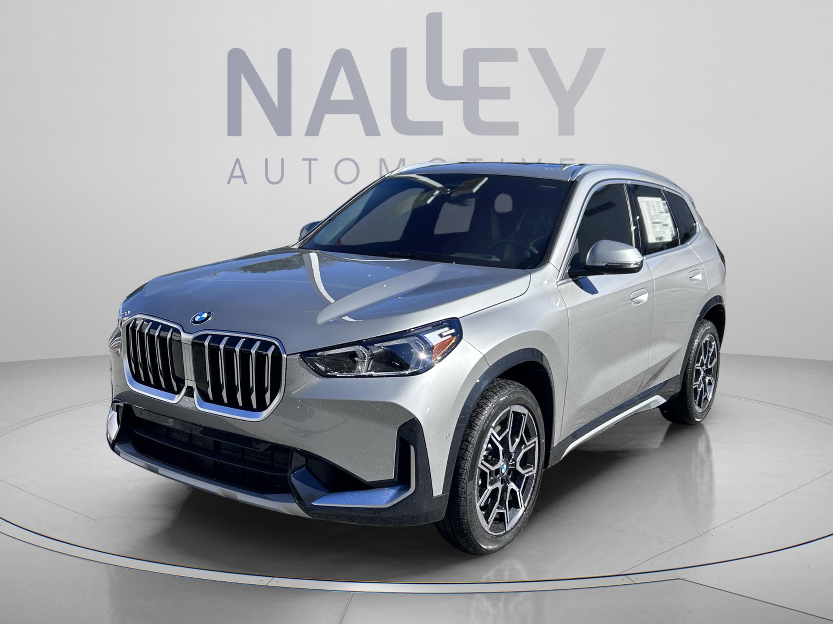 Used 2026 BMW X1 xDrive28i w/ Technology Package image 1