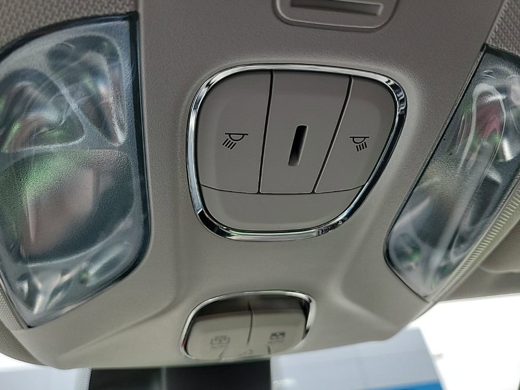 Used 2022 Jeep Compass Latitude w/ Sun and Sound Group image 12