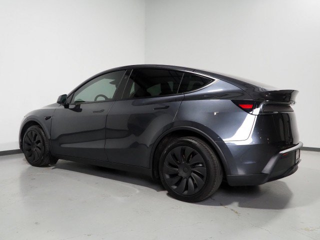 Used 2026 Tesla Model Y Long Range AWD/4WD image 9