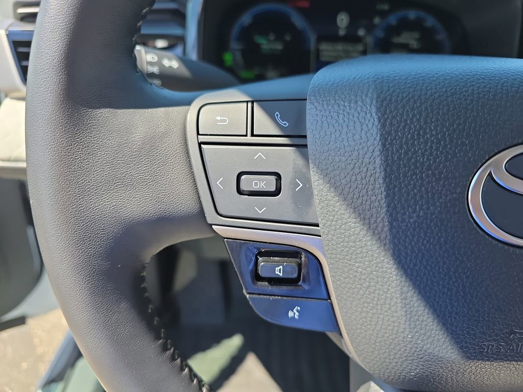 Certified 2025 Toyota Camry XLE AWD/4WD image 22