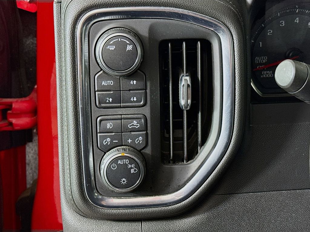 Used 2019 Chevrolet Silverado 1500 RST AWD/4WD image 10