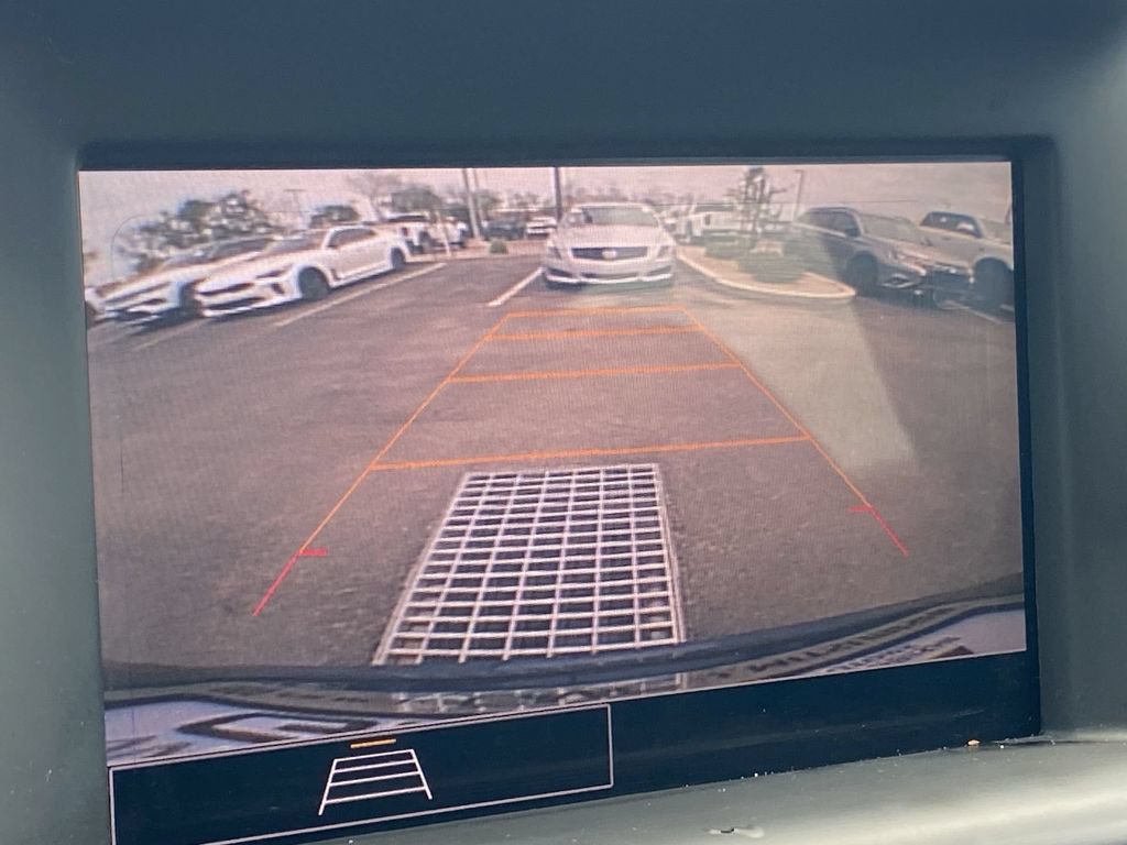 Used 2022 GMC Terrain SLE w/ Driver Convenience Package FWD image 10