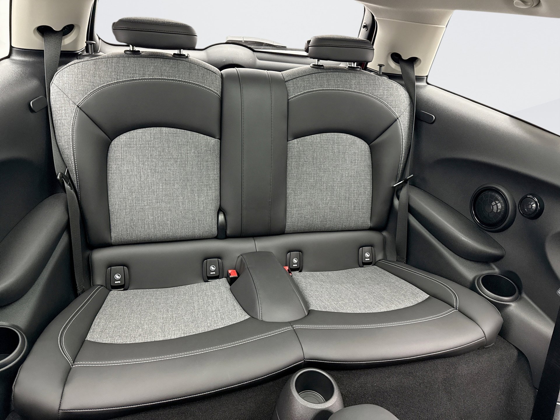 Used 2023 MINI Cooper SE image 19