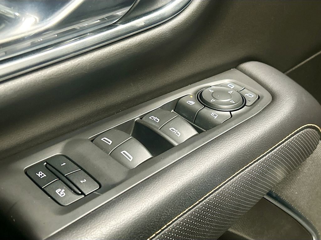 Used 2021 GMC Yukon AT4 w/ AT4 Premium Plus Package image 18