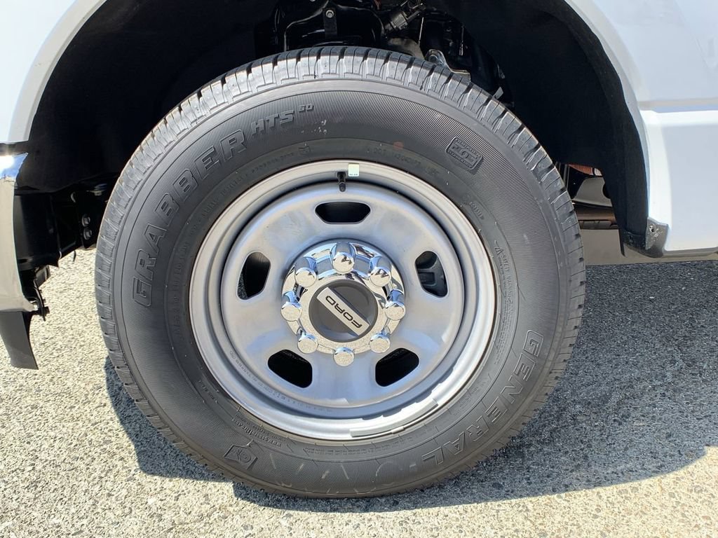New 2025 Ford F350 XL w/ XL Chrome Package RWD image 14