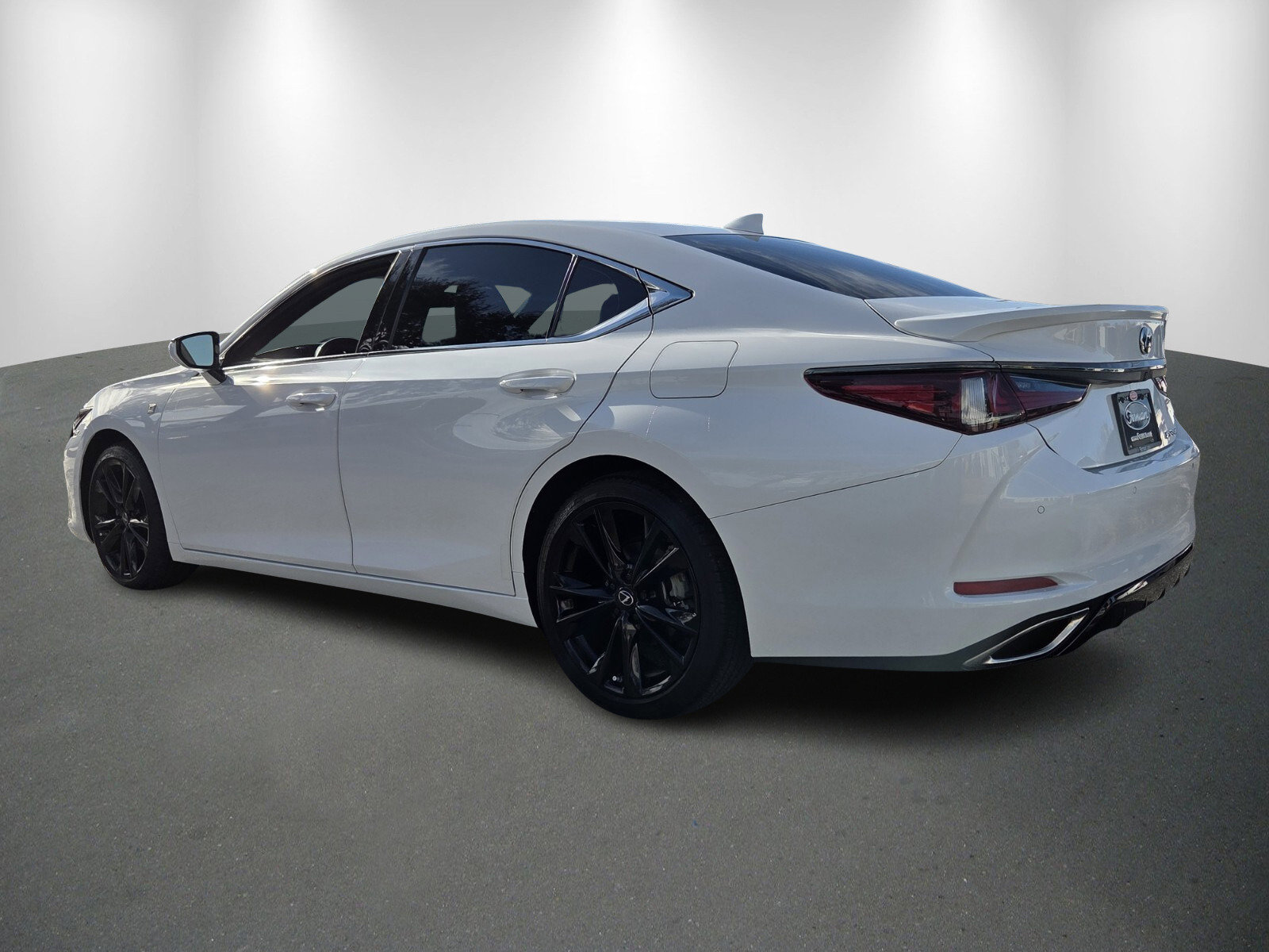 Used 2023 Lexus ES 350 F Sport w/ Accessory Package (Z2) image 5