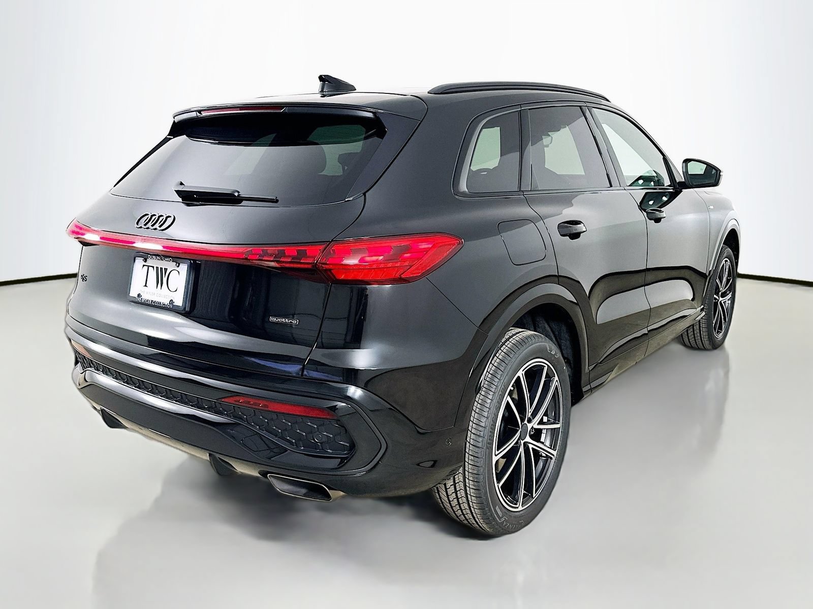 New 2026 Audi Q5 Premium AWD/4WD image 5