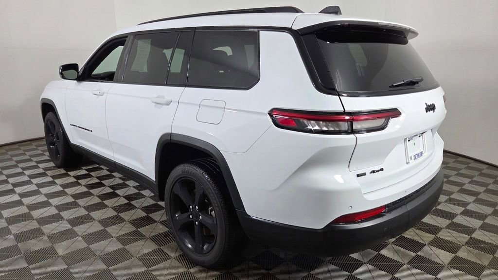 Used 2023 Jeep Grand Cherokee L Laredo image 6