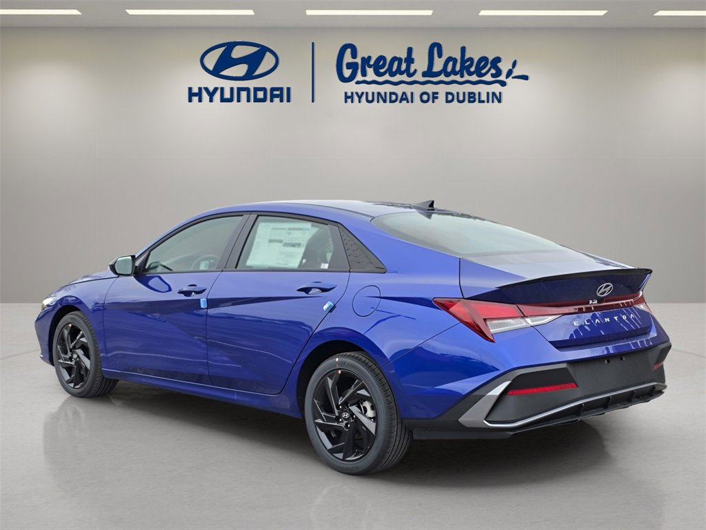 New 2026 Hyundai Elantra Sport image 3