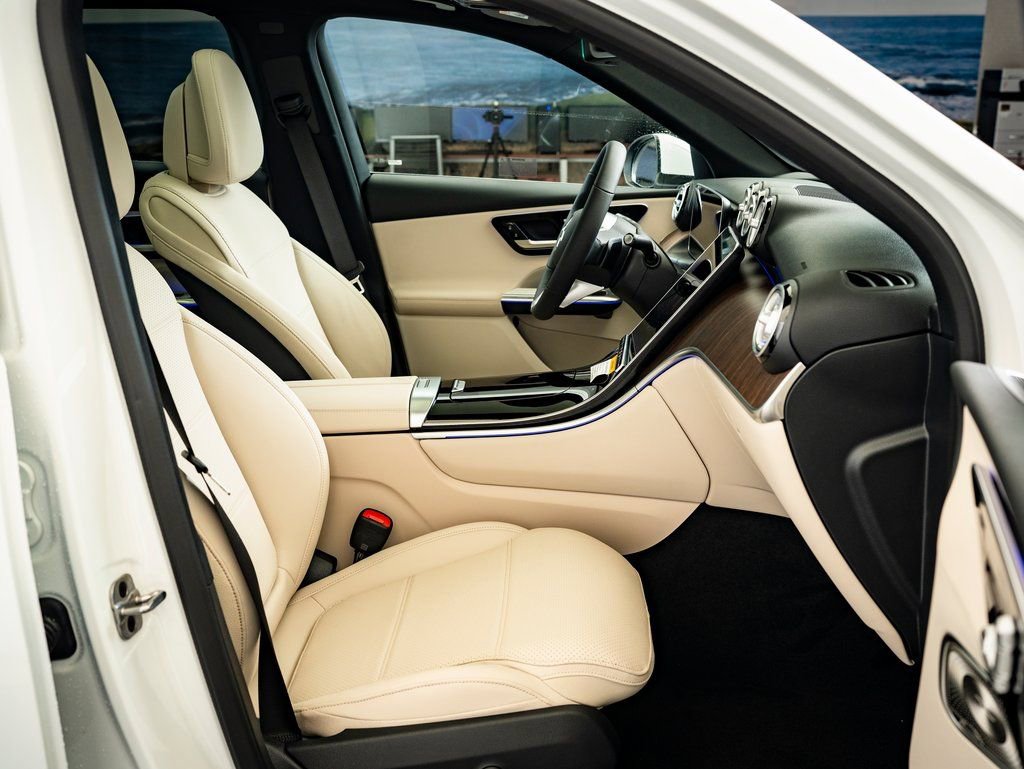 New 2026 Mercedes-Benz GLC 300 4MATIC image 21