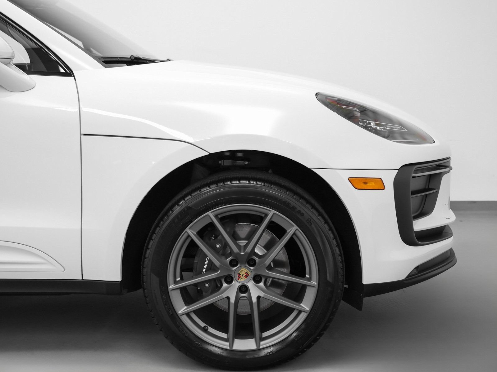 Certified 2026 Porsche Macan AWD/4WD image 14