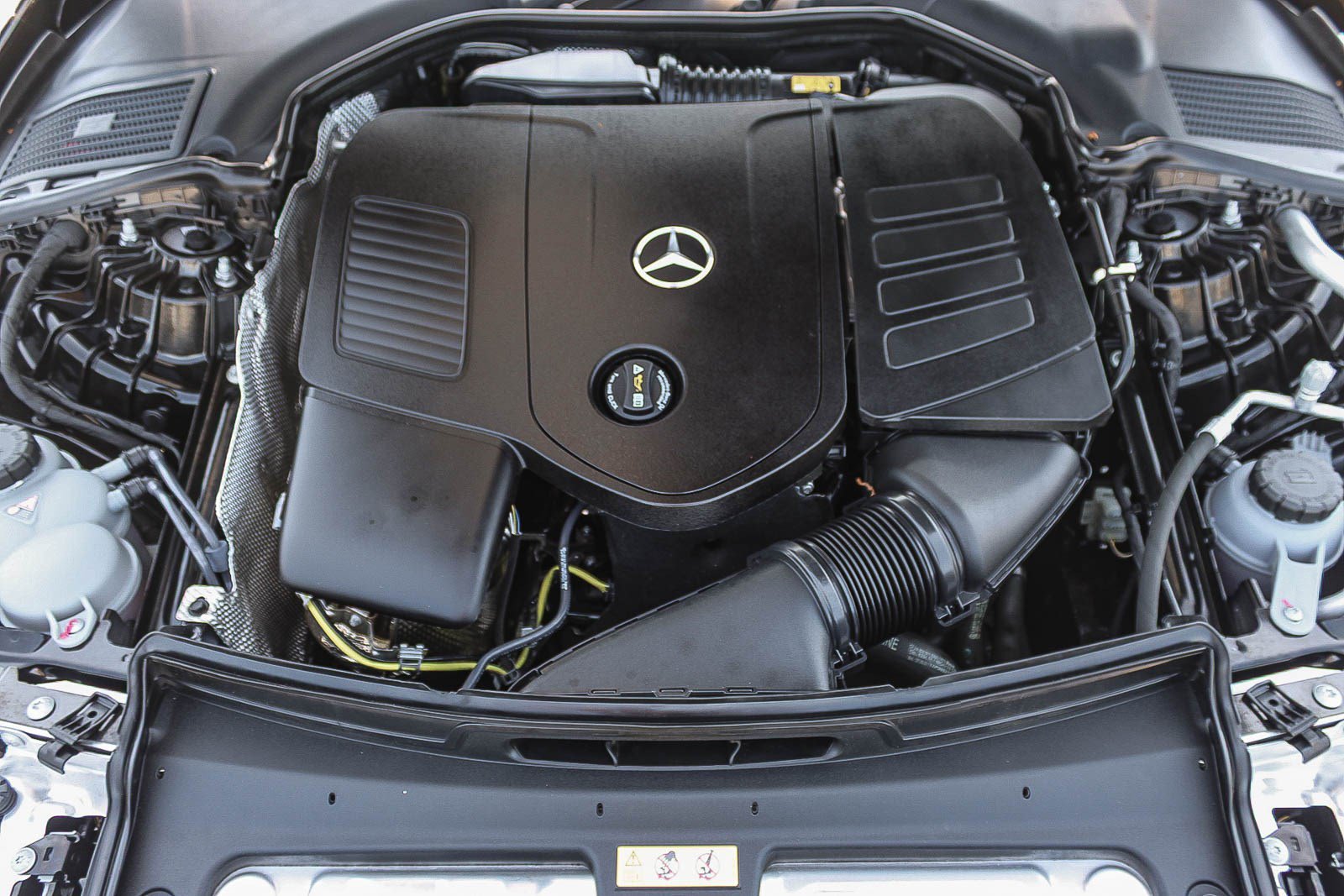 Used 2025 Mercedes-Benz C 300 Sedan image 27
