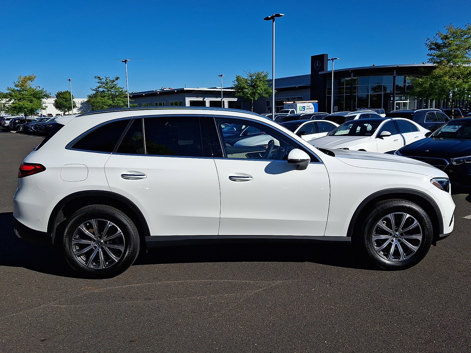 Certified 2026 Mercedes-Benz GLC 300 4MATIC image 7