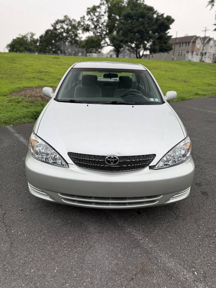 Used 2004 Toyota Camry LE FWD image 10