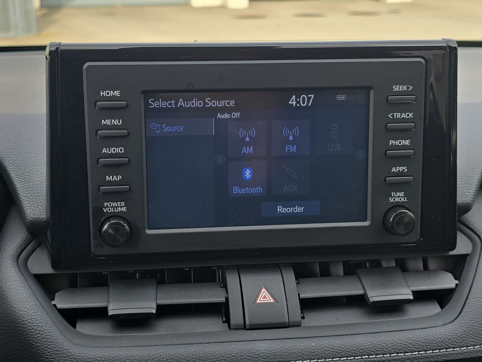 Used 2019 Toyota RAV4 XLE FWD image 26