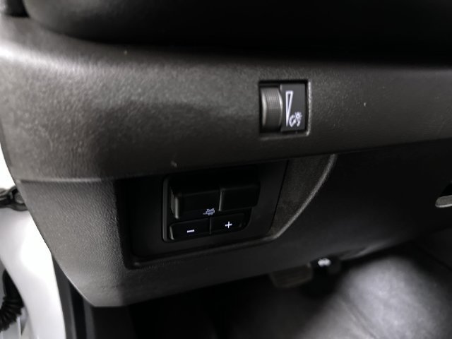 Used 2024 Chevrolet Colorado LT w/ LT Convenience Package III AWD/4WD image 18