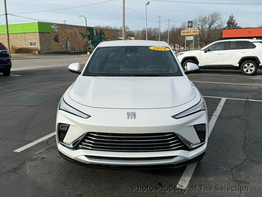 Used 2024 Buick Envista Preferred w/ Convenience I Package image 3