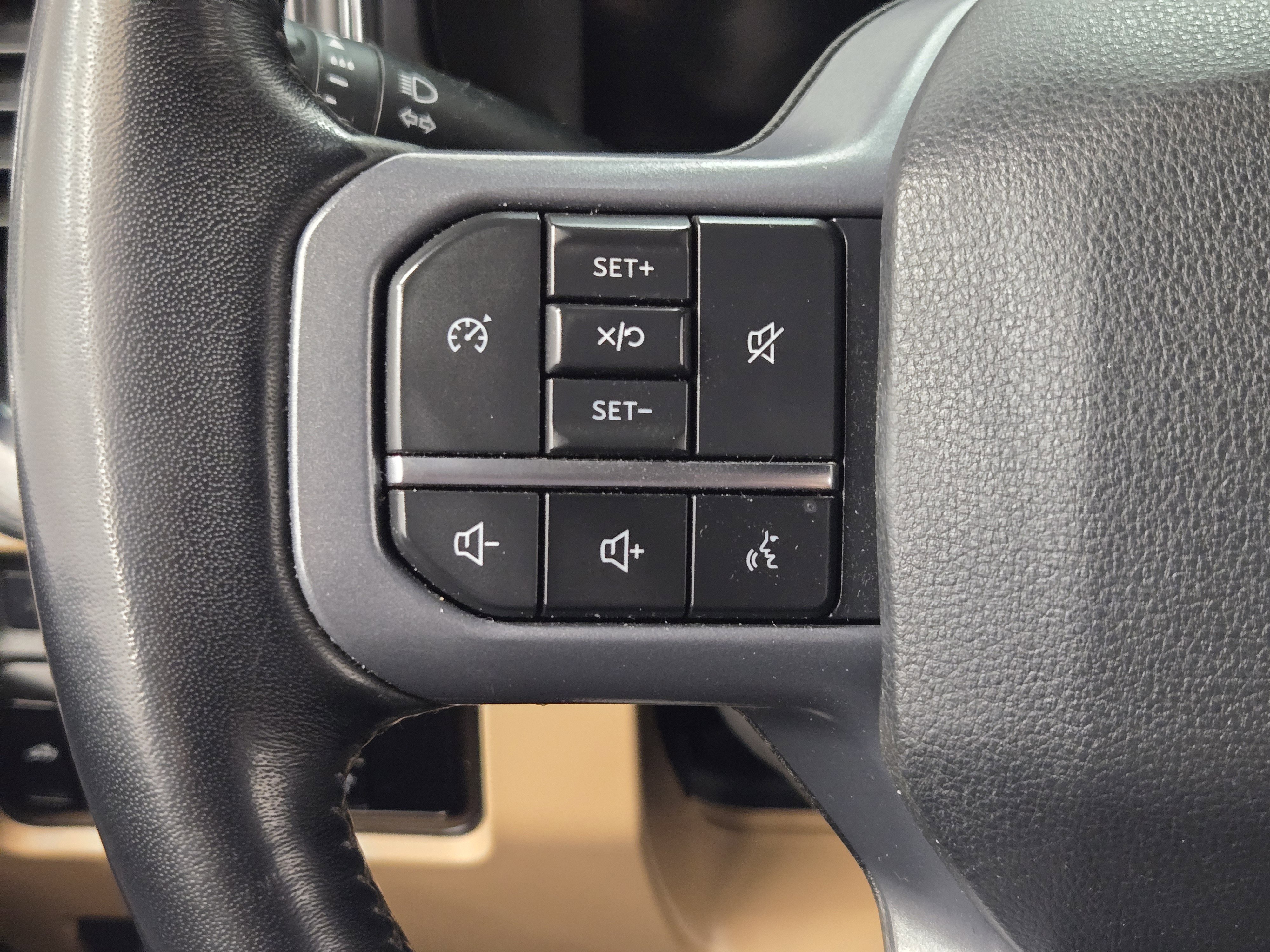 Certified 2023 Ford F250 Lariat w/ Chrome Package image 29