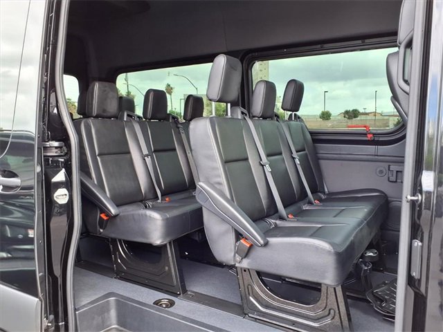 Used 2023 Mercedes-Benz Sprinter 2500 image 7