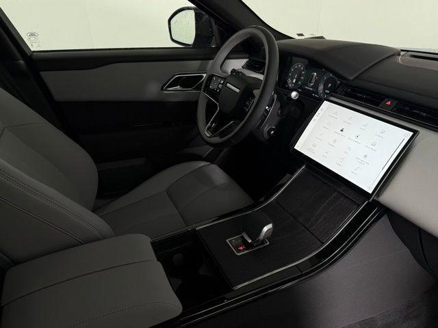 New 2026 Land Rover Range Rover Velar Dynamic SE image 38