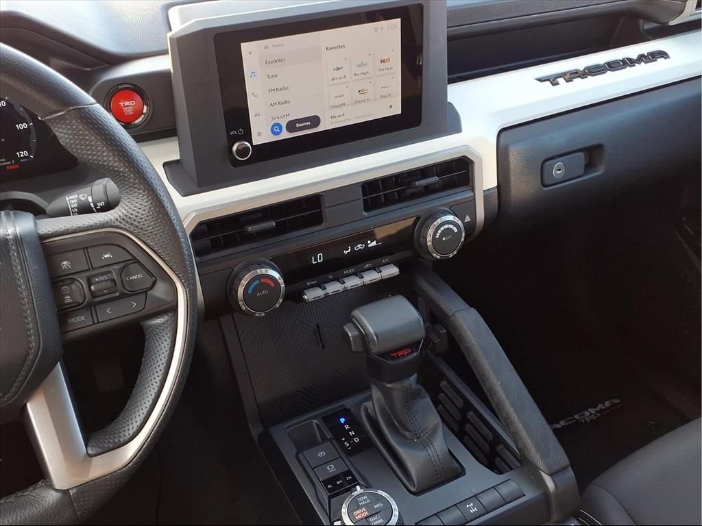 Used 2024 Toyota Tacoma TRD Off-Road image 3