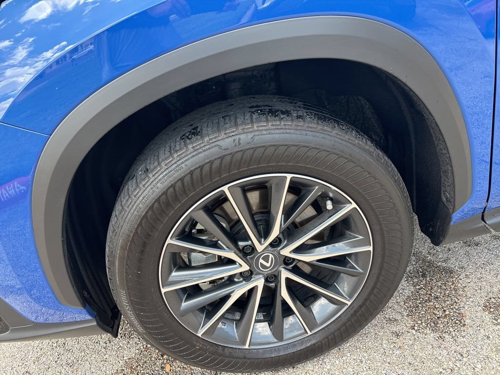 Certified 2025 Lexus NX 250 FWD w/ Accessory Package (2T) image 11