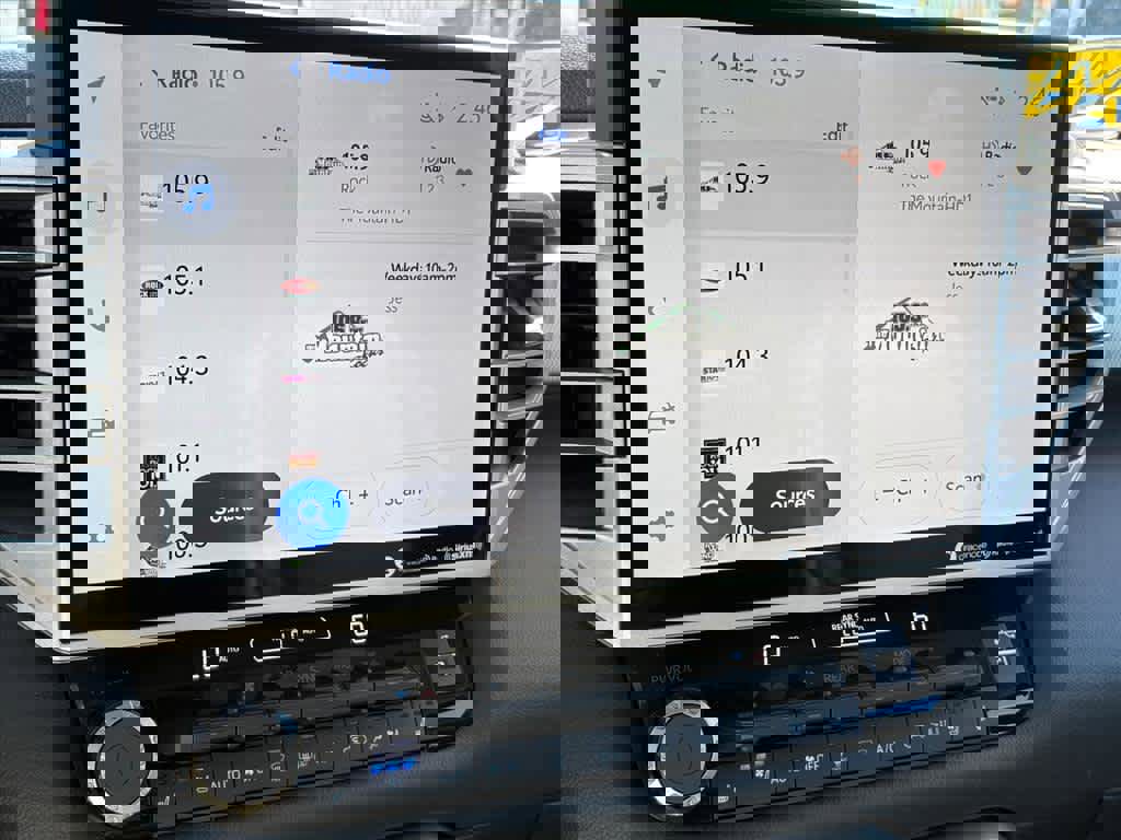 Used 2023 Toyota Sequoia Limited image 14