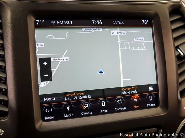 Used 2019 Jeep Cherokee Trailhawk image 14