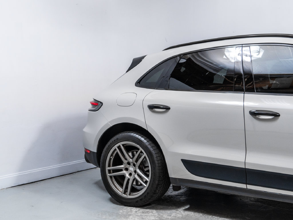 Used 2020 Porsche Macan S AWD/4WD image 11