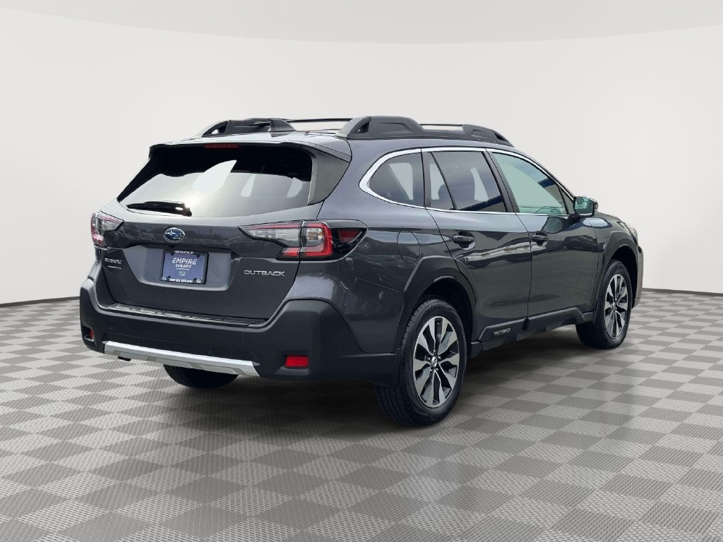 Used 2023 Subaru Outback Limited AWD/4WD image 8