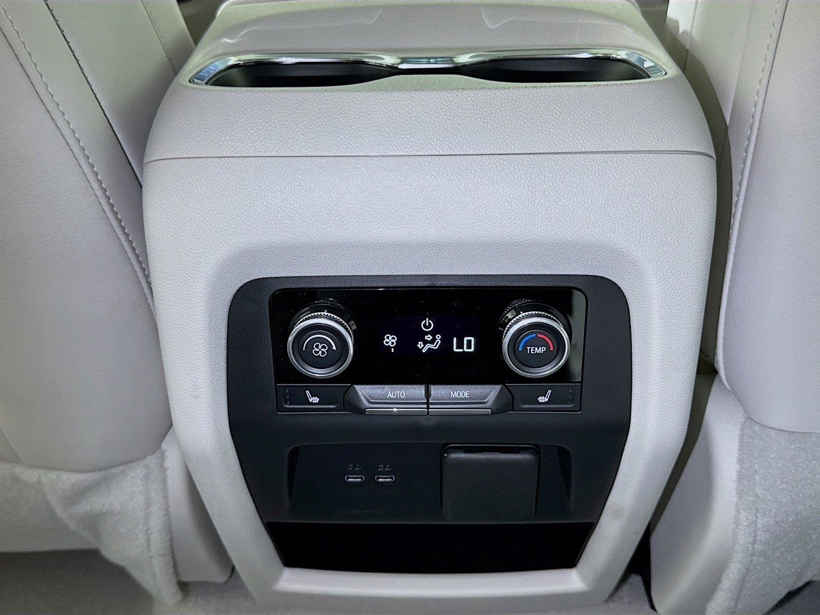 New 2026 Buick Enclave Avenir w/ Super Cruise Package AWD/4WD image 14