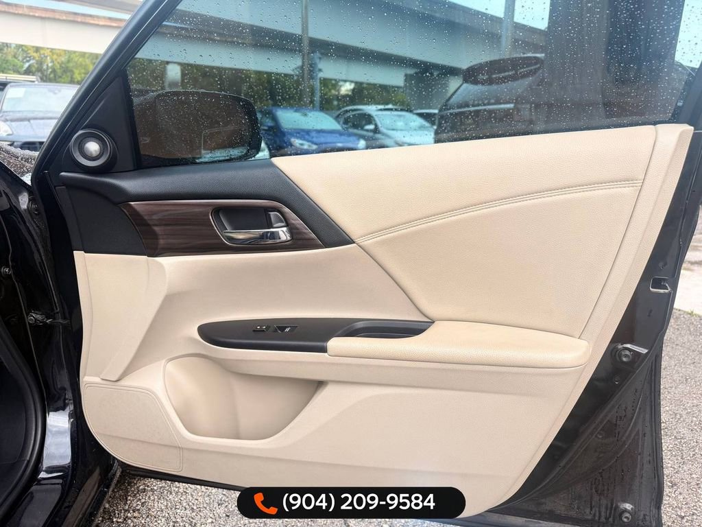 Used 2016 Honda Accord EX-L image 29