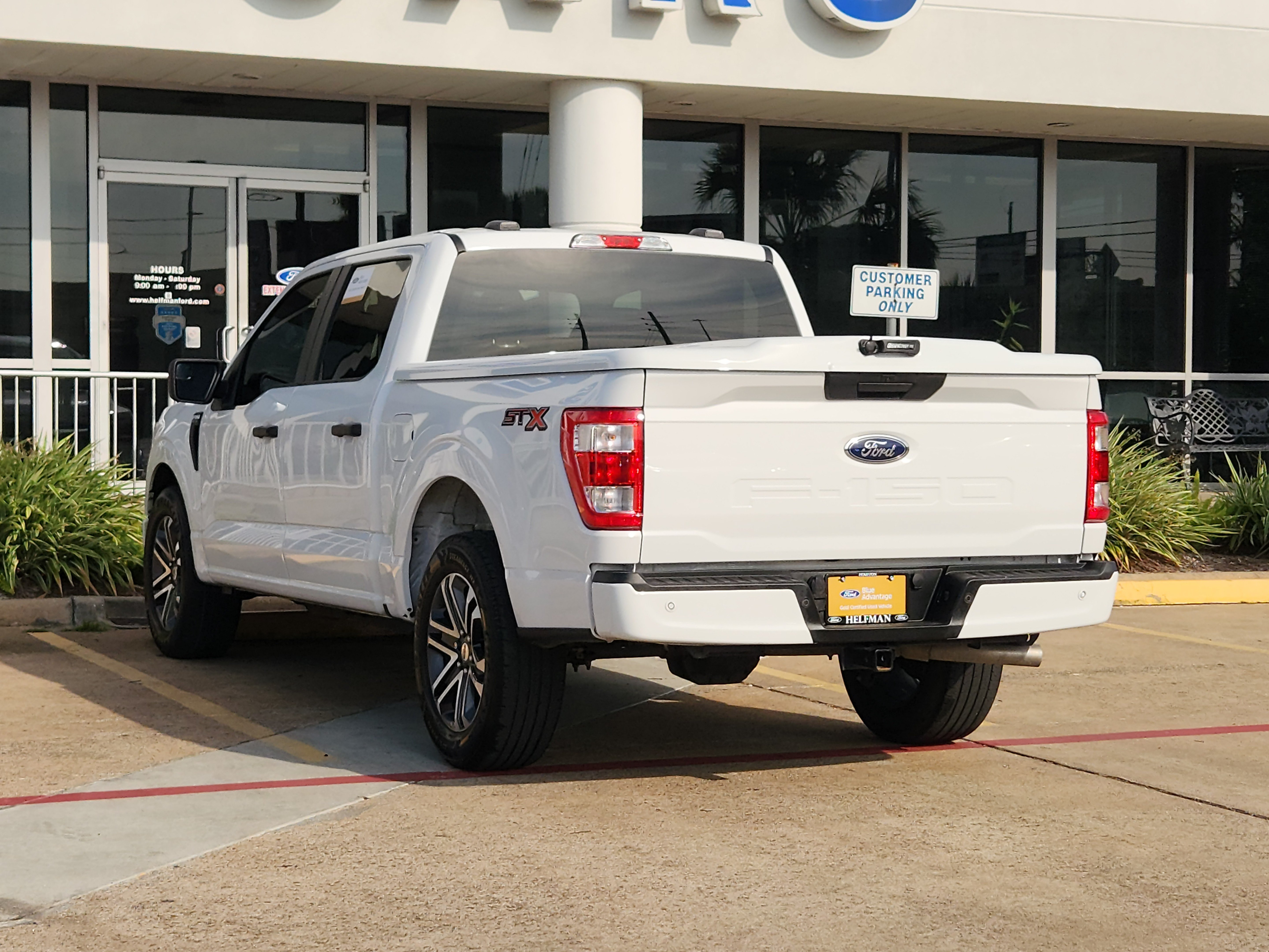 Certified 2022 Ford F150 XL w/ STX Appearance Package RWD image 3