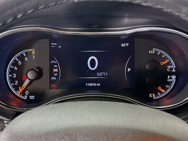 Used 2018 Jeep Grand Cherokee Laredo AWD/4WD image 12