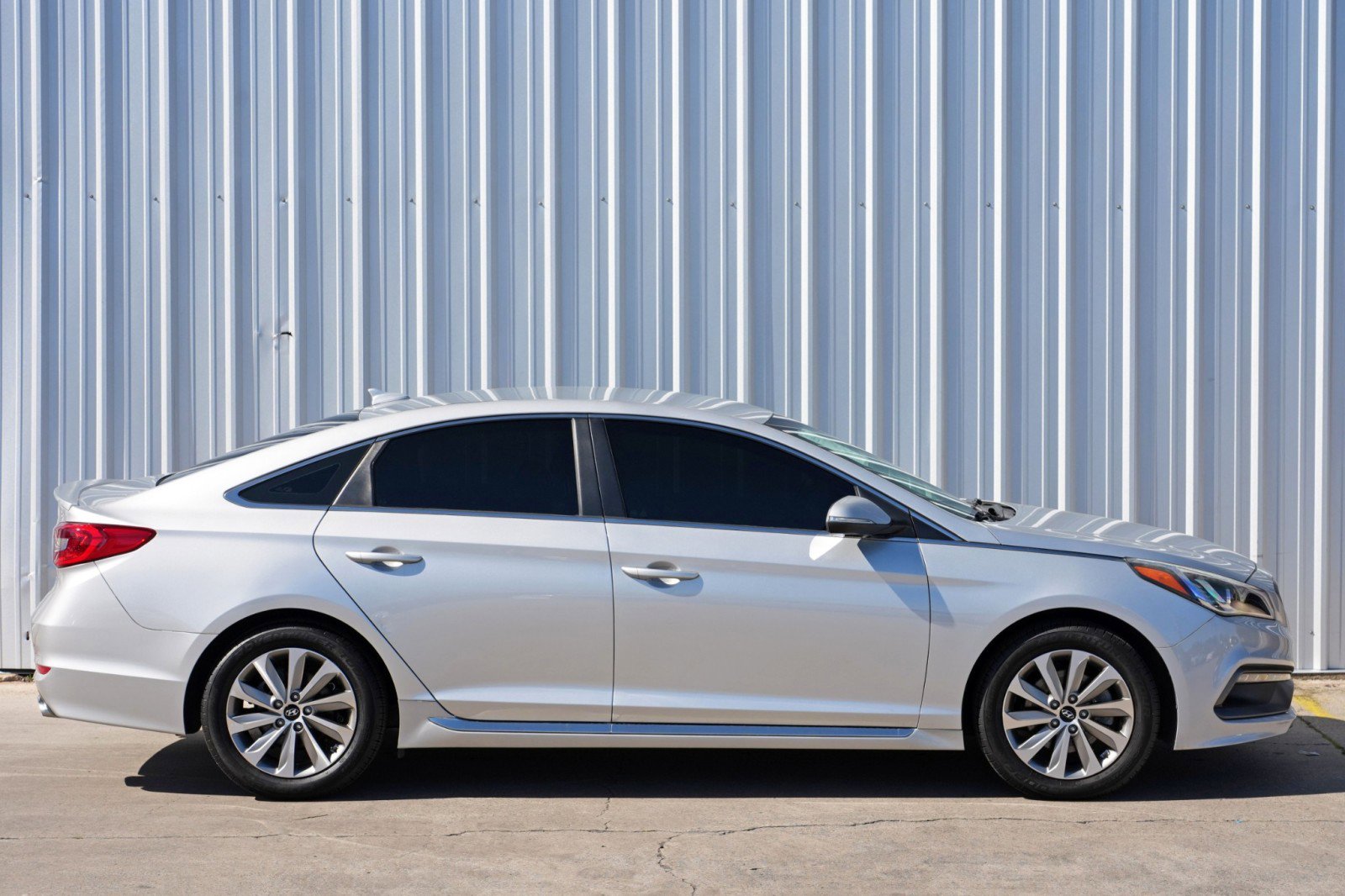 Used 2017 Hyundai Sonata Sport w/ Cargo Package image 46