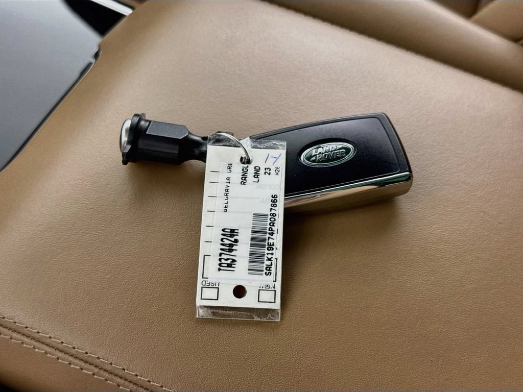 Used 2023 Land Rover Range Rover Autobiography AWD/4WD image 17