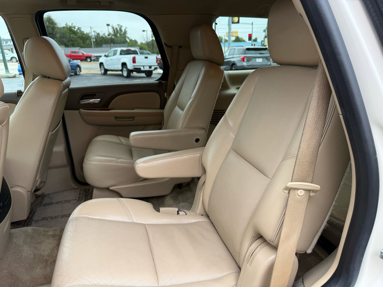 Used 2013 Chevrolet Tahoe LTZ image 11