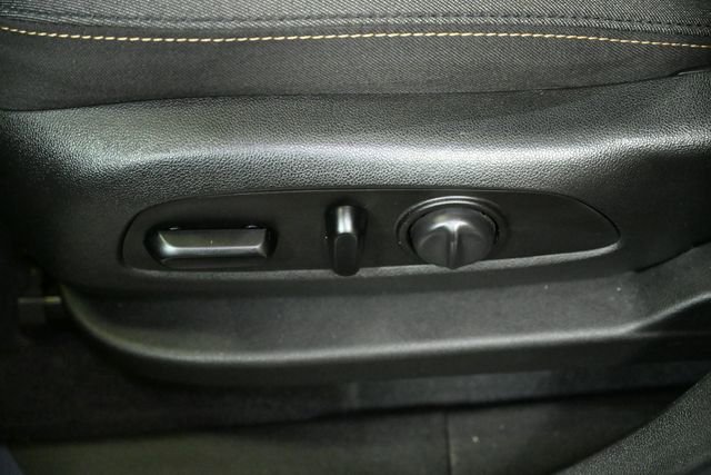 Used 2020 Chevrolet Equinox LT image 46