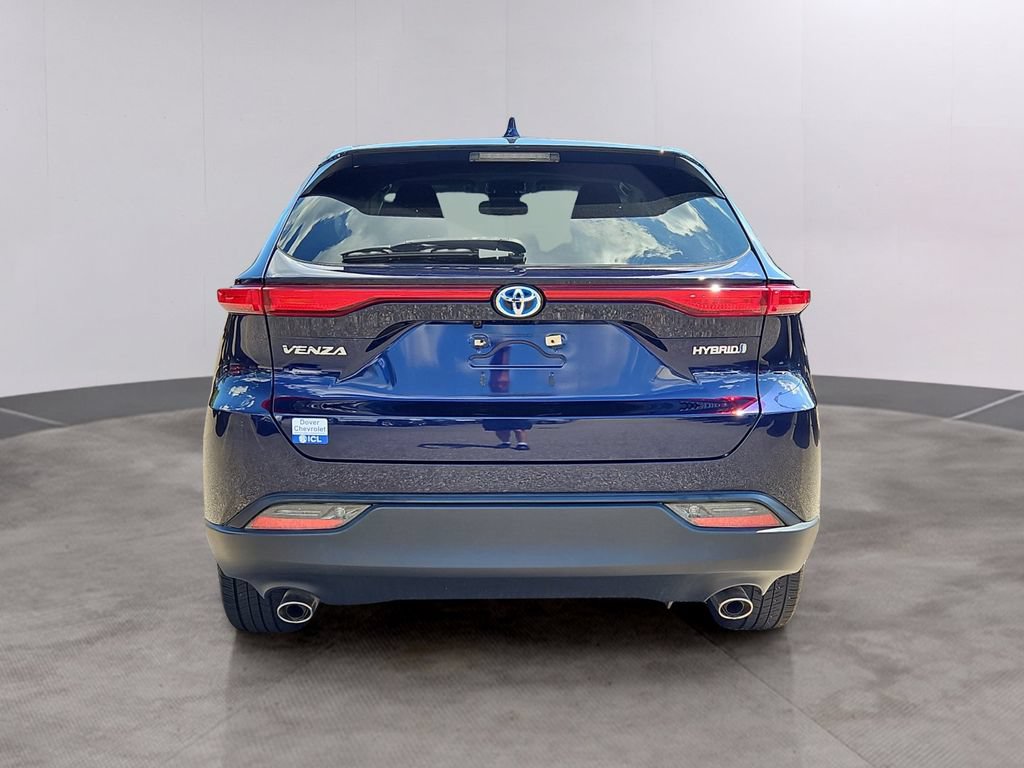 Used 2021 Toyota Venza LE w/ Carpet Mat Package (TMS) AWD/4WD image 5