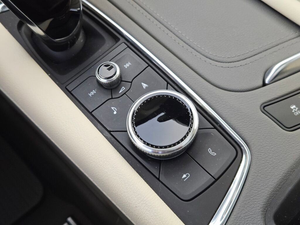 New 2025 Cadillac XT5 Premium Luxury image 34