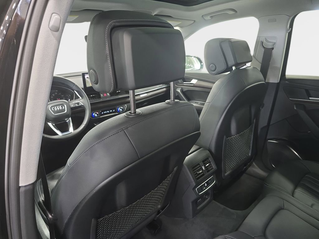 Used 2023 Audi Q5 2.0T Premium image 12