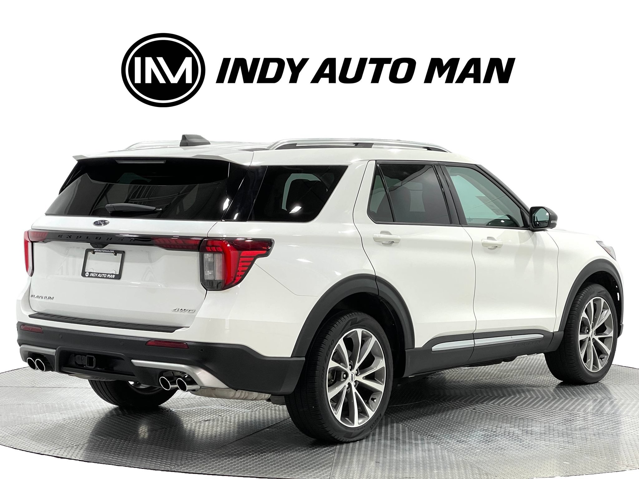 Used 2025 Ford Explorer Platinum w/ Ultimate Package AWD/4WD image 4