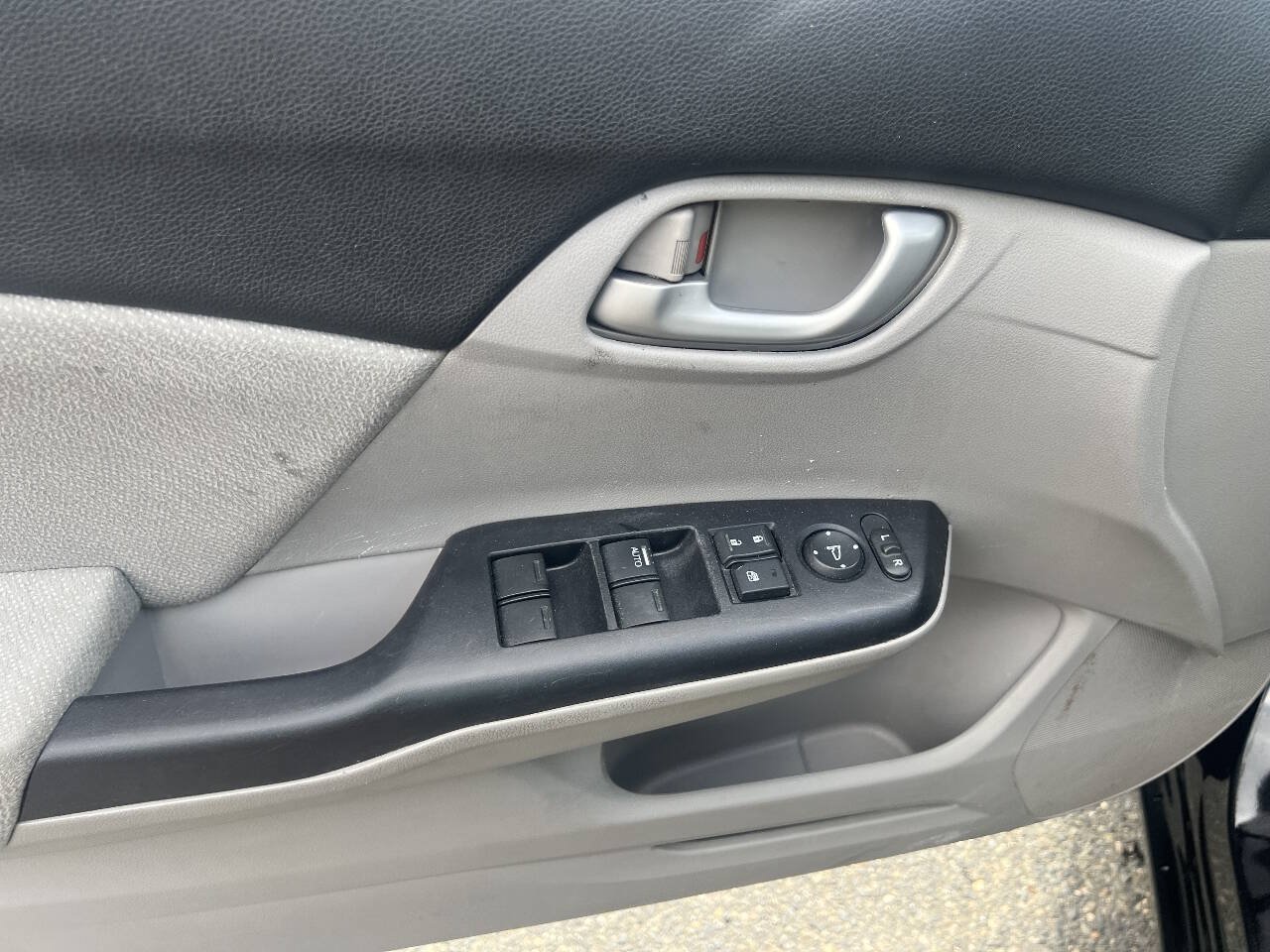 Used 2013 Honda Civic LX image 10