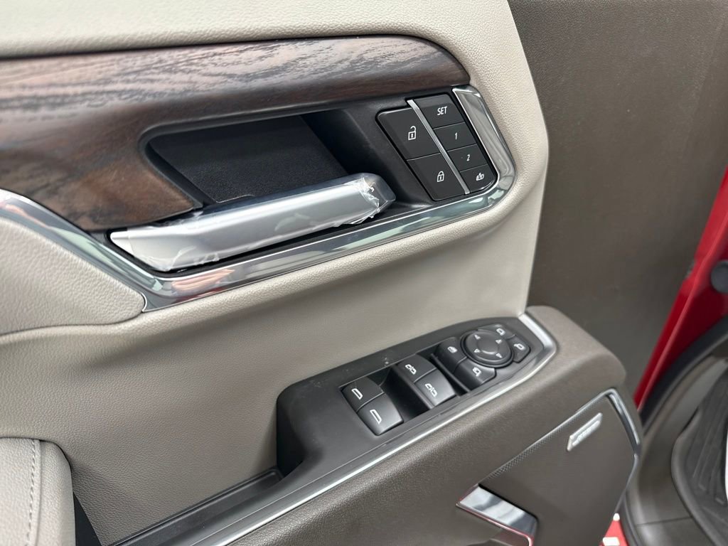 New 2026 GMC Sierra 1500 SLT image 17