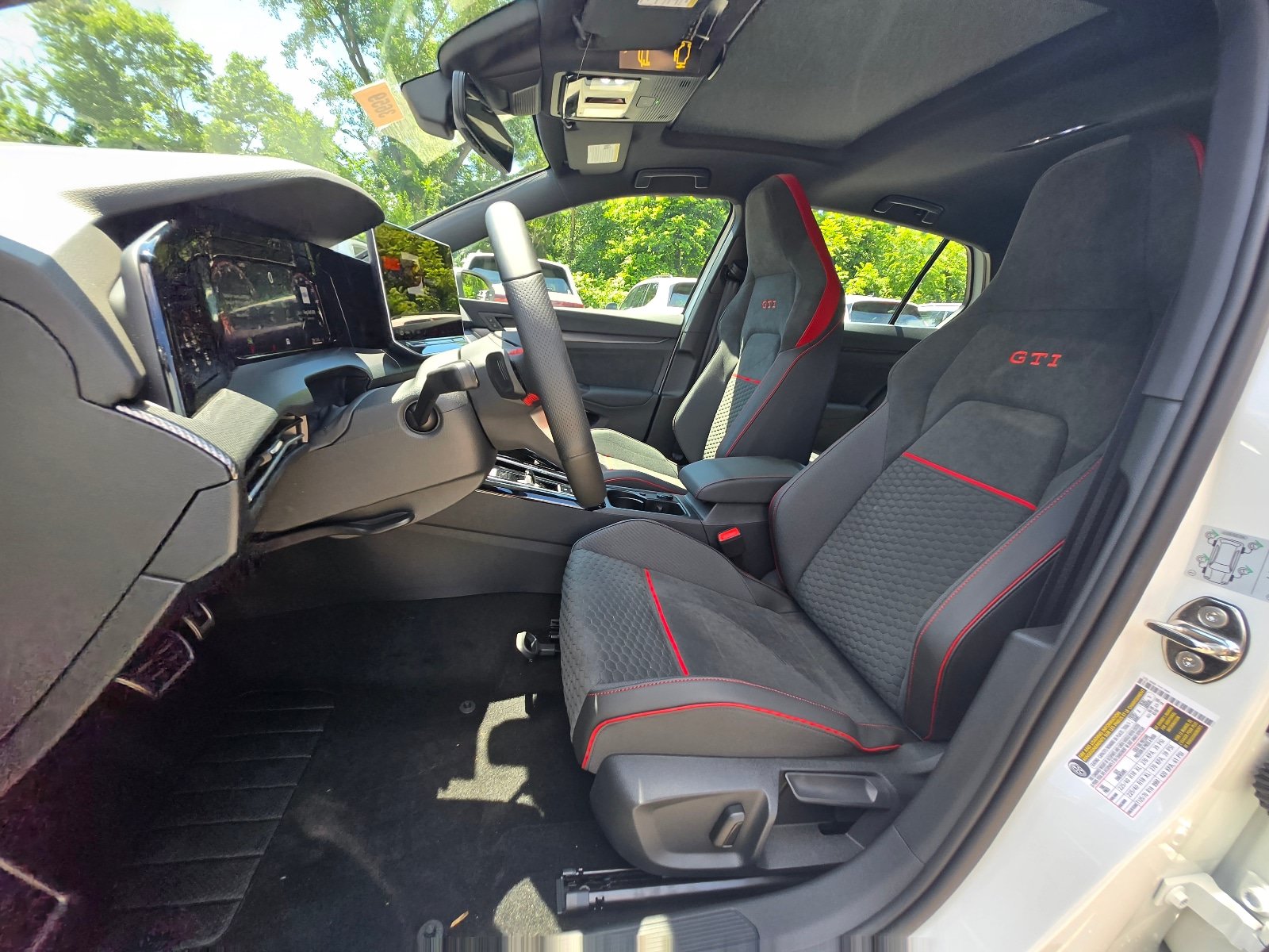 New 2026 Volkswagen GTI SE FWD image 16