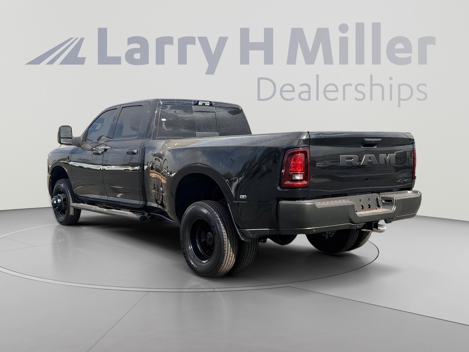 New 2026 RAM 3500 Tradesman AWD/4WD image 4